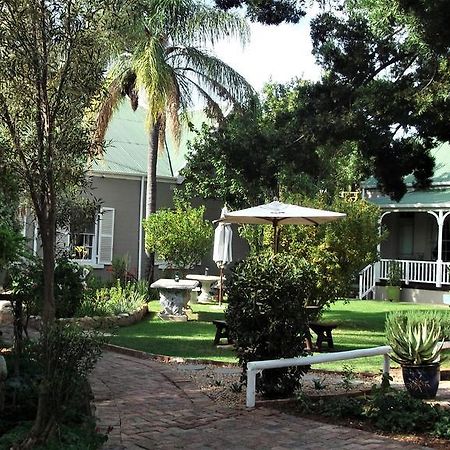 Housemartin Lodge & Self Catering De Rust Buitenkant foto