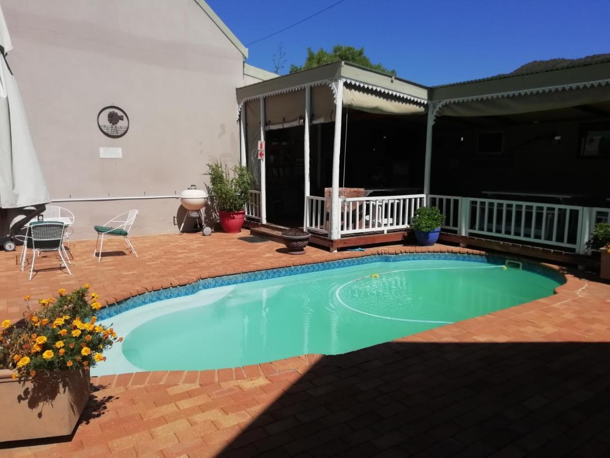 Housemartin Lodge & Self Catering De Rust Buitenkant foto