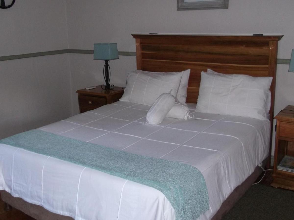 Housemartin Lodge & Self Catering De Rust Buitenkant foto