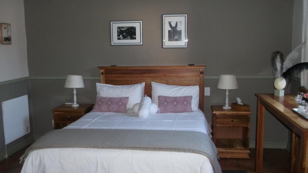 Housemartin Lodge & Self Catering De Rust Buitenkant foto