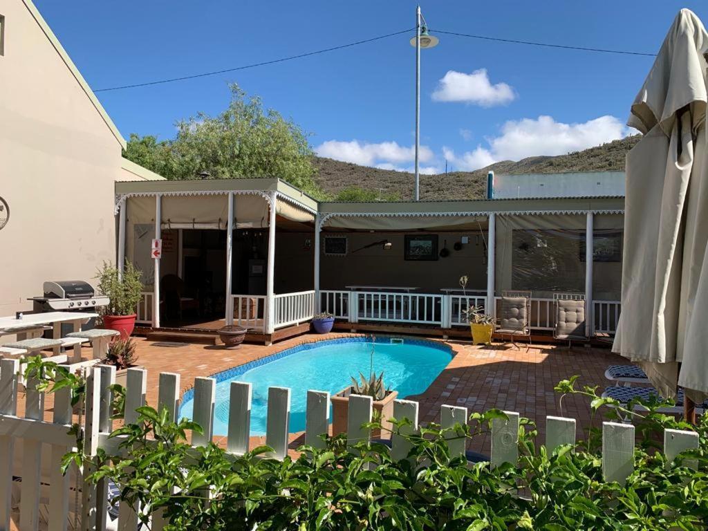 Housemartin Lodge & Self Catering De Rust Buitenkant foto